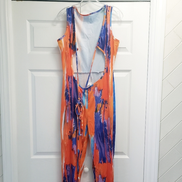 Multi-colored Back Out Jumpsuit. - Picture 3 of 8